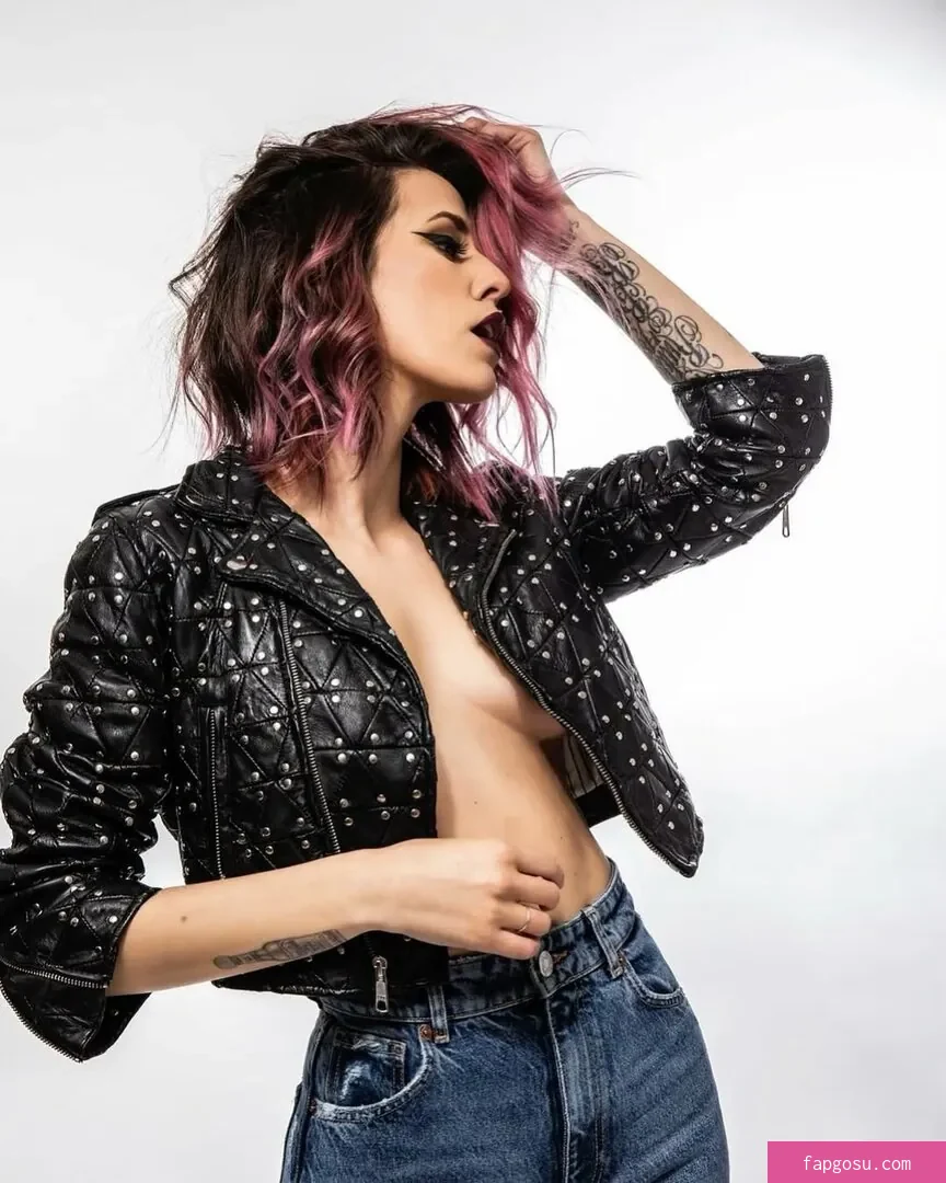 Dev (Devin Tailes)