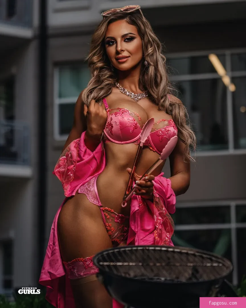 Danni Ellexo