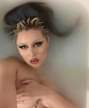 Demonkomplex content