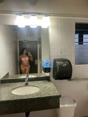 Destoosmiiley content