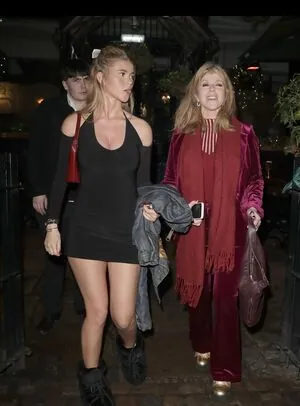 Darcey Garraway content