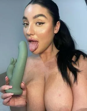 Dominik Herbert content