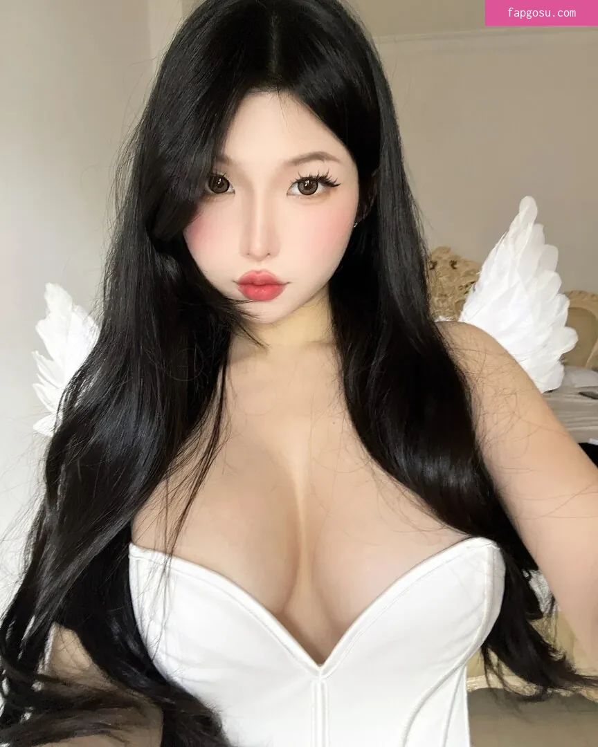 Duyenn Hipp - Photo #439