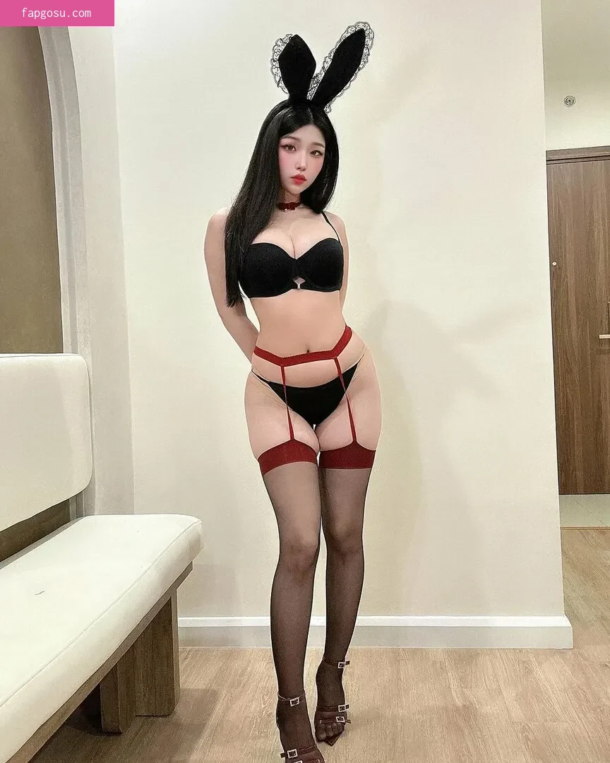 Duyenn Hipp - Photo #871