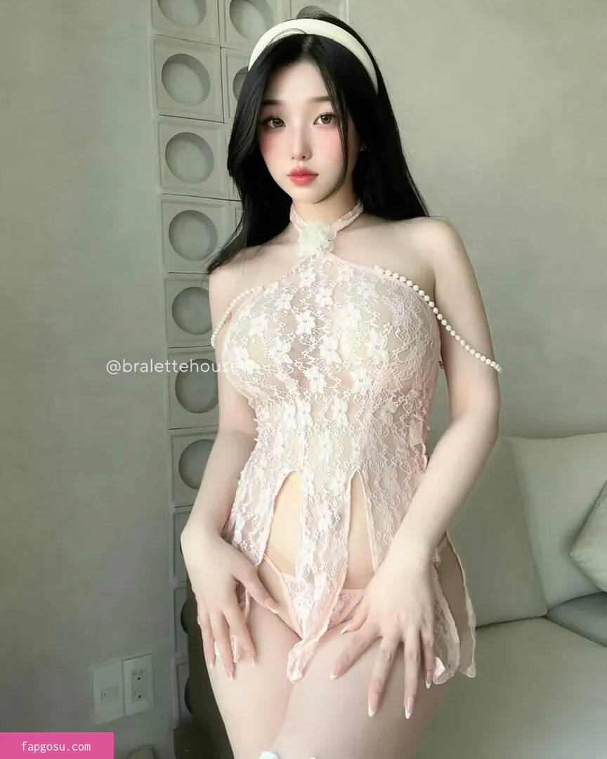 Duyenn Hipp - Photo #957
