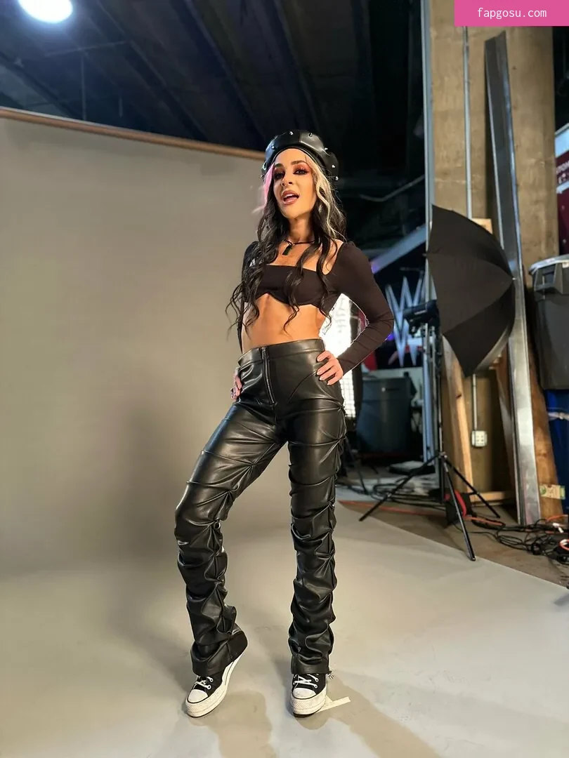 Dakota Kai