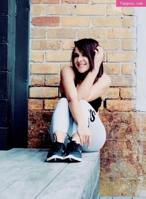 Dakota Kai