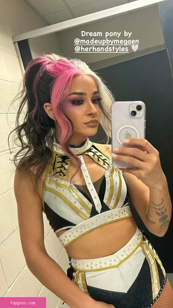 Dakota Kai