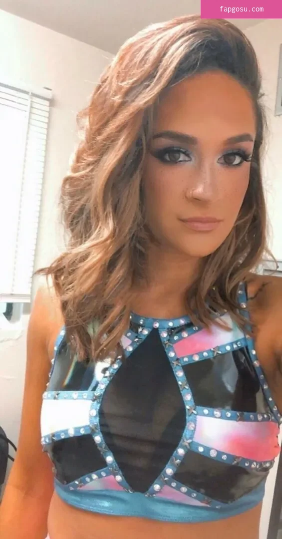 Dakota Kai