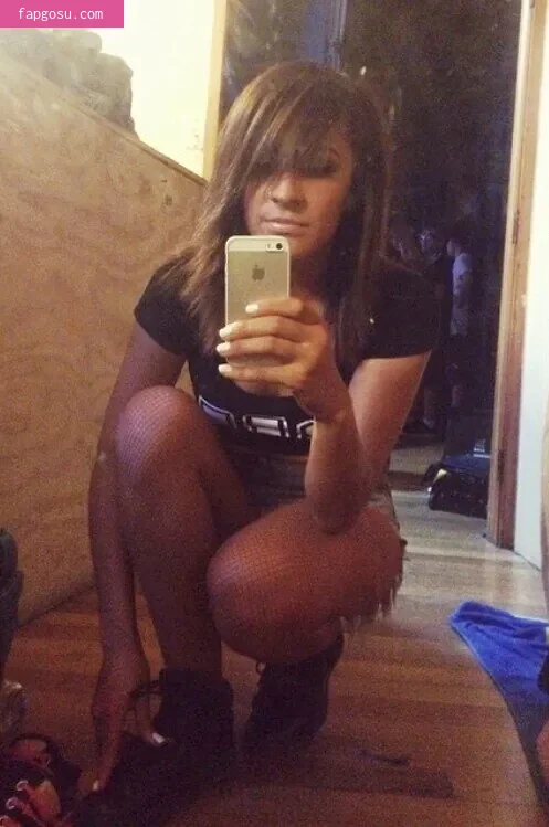 Dakota Kai