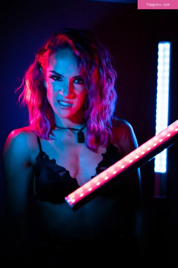 Dakota Kai