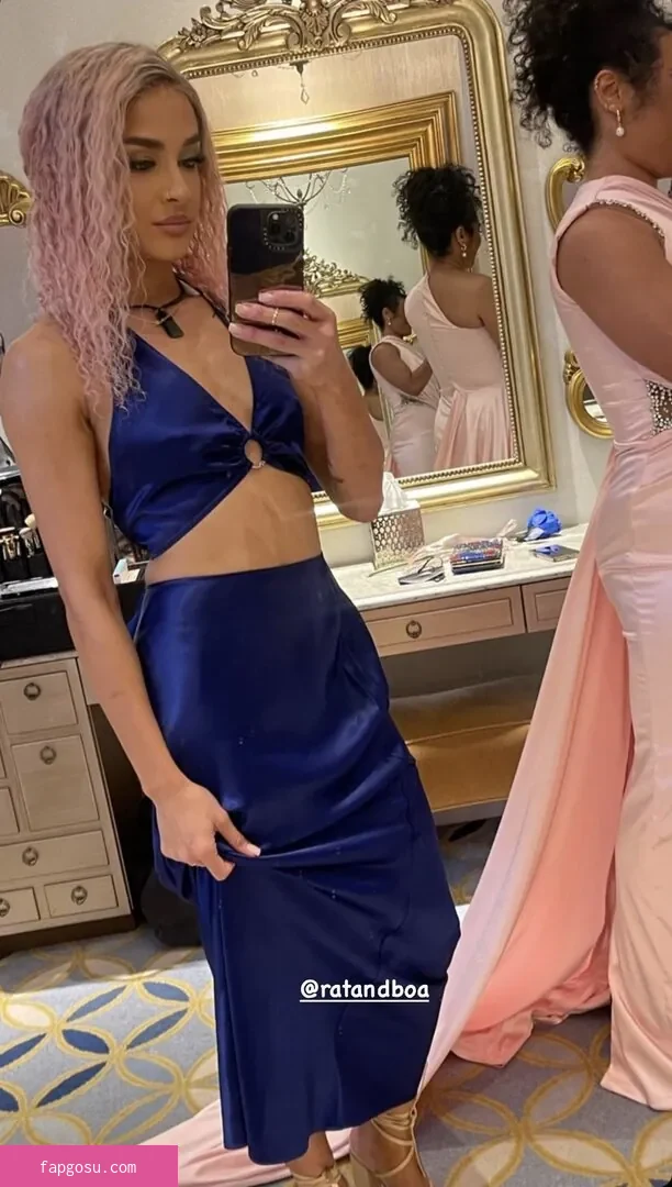 Dakota Kai