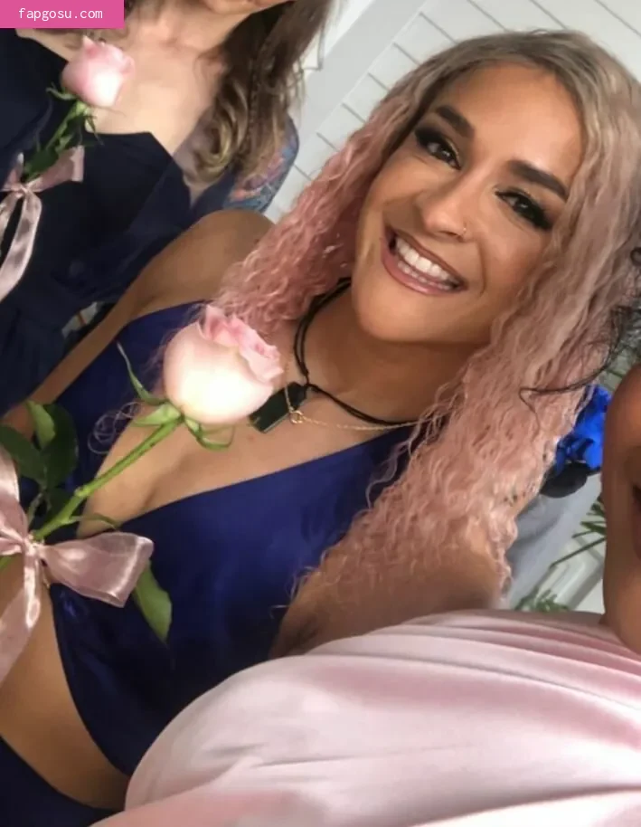 Dakota Kai