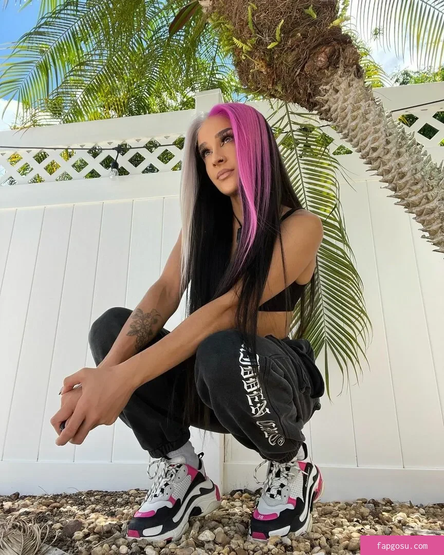 Dakota Kai