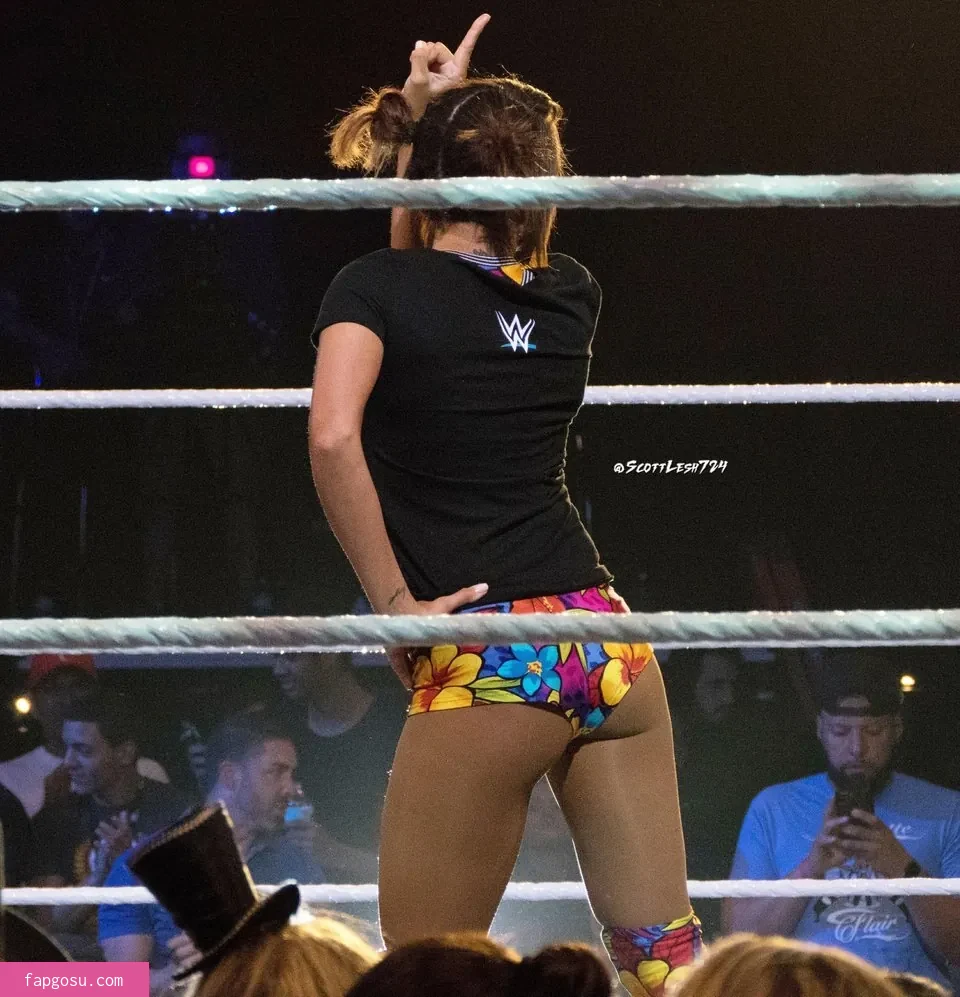 Dakota Kai