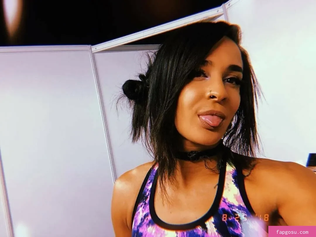 Dakota Kai