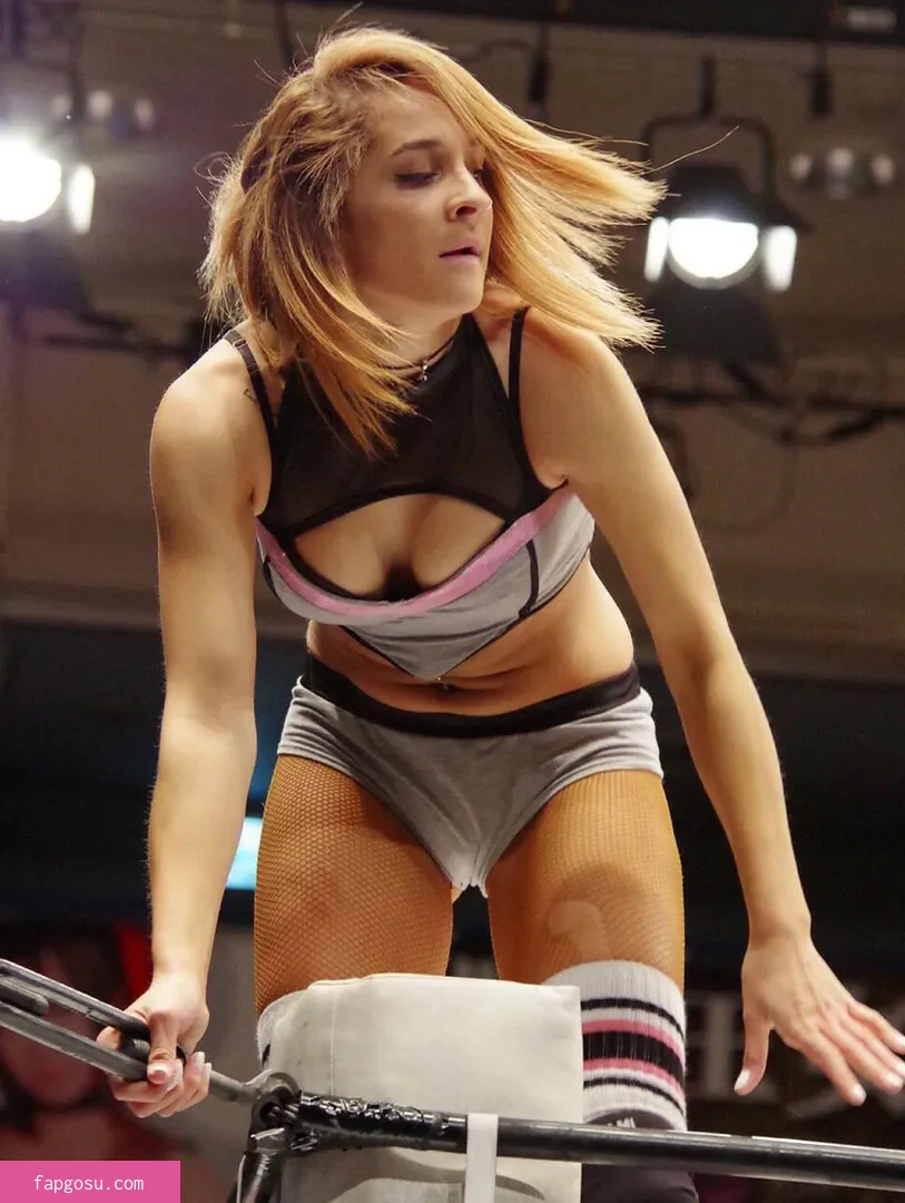 Dakota Kai