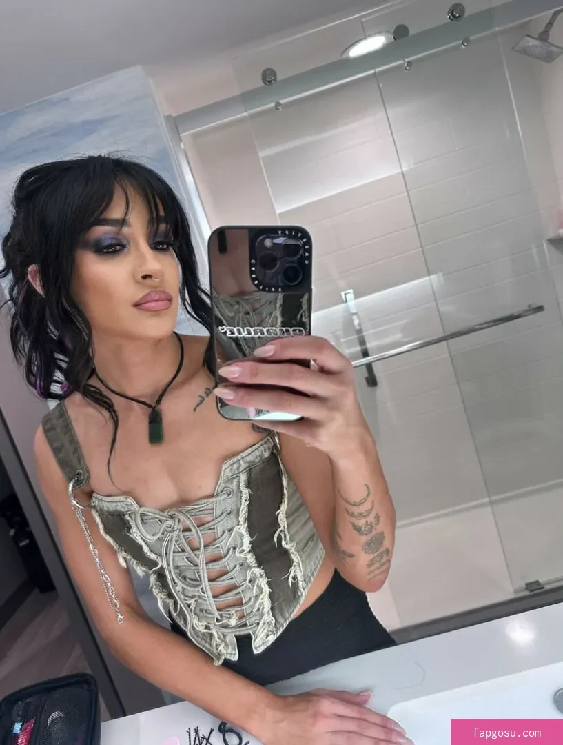 Dakota Kai