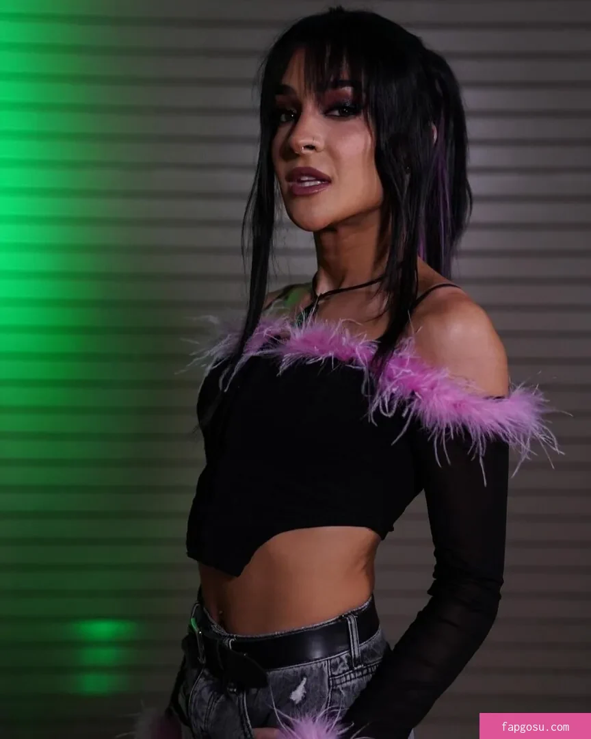 Dakota Kai