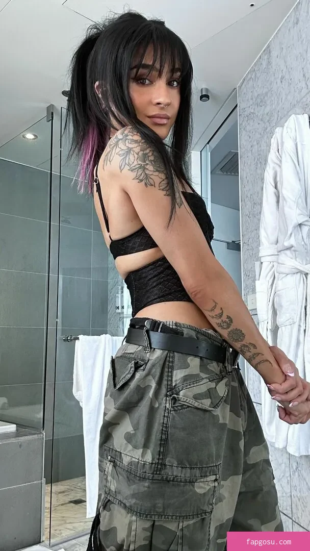 Dakota Kai