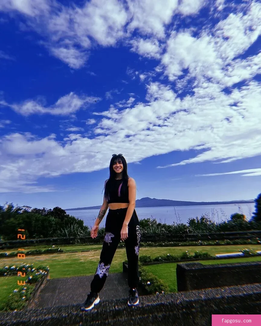Dakota Kai
