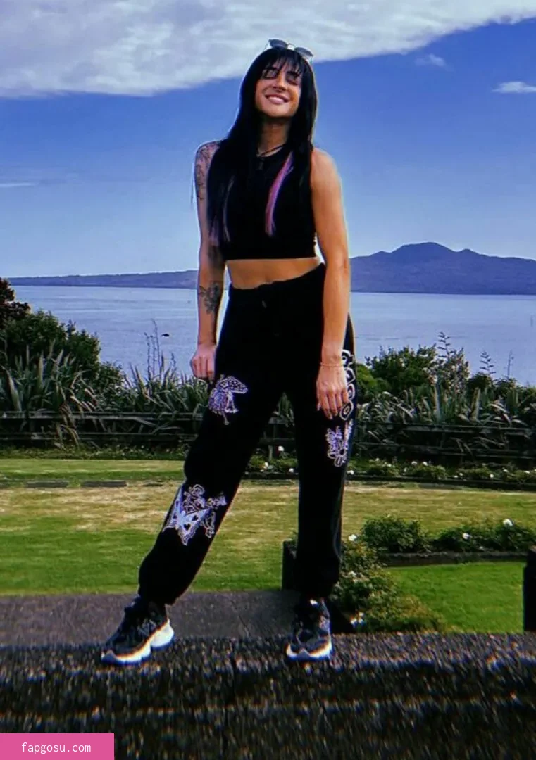 Dakota Kai