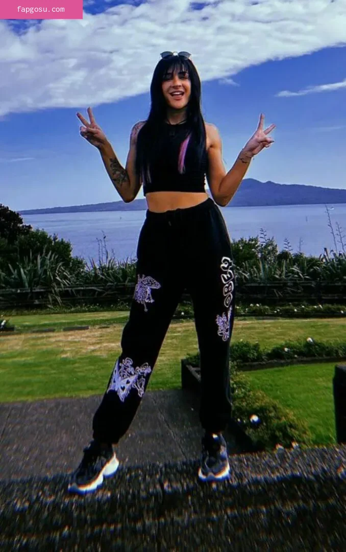 Dakota Kai
