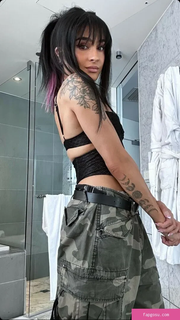 Dakota Kai