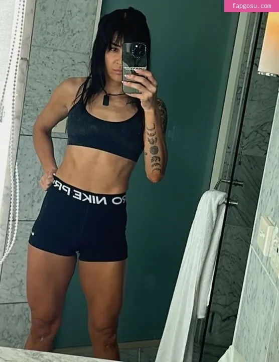 Dakota Kai
