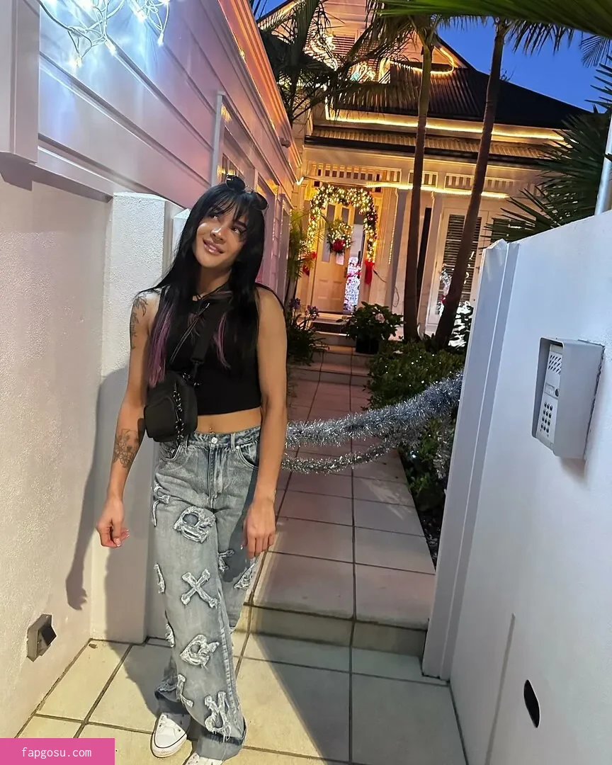 Dakota Kai