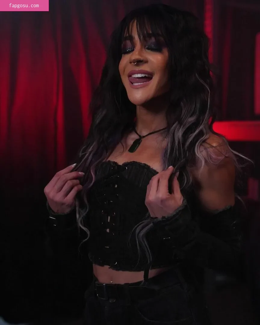 Dakota Kai