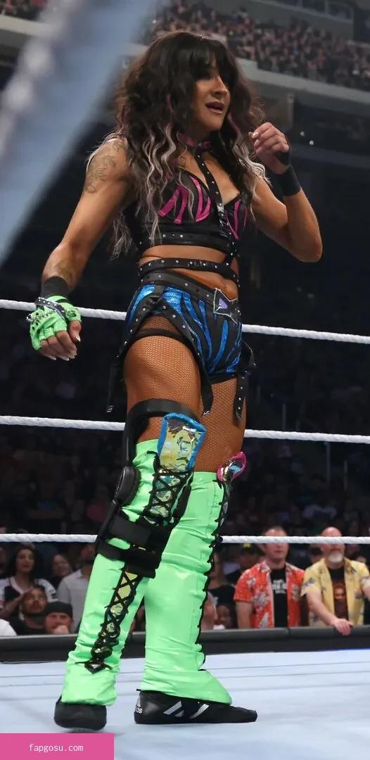 Dakota Kai
