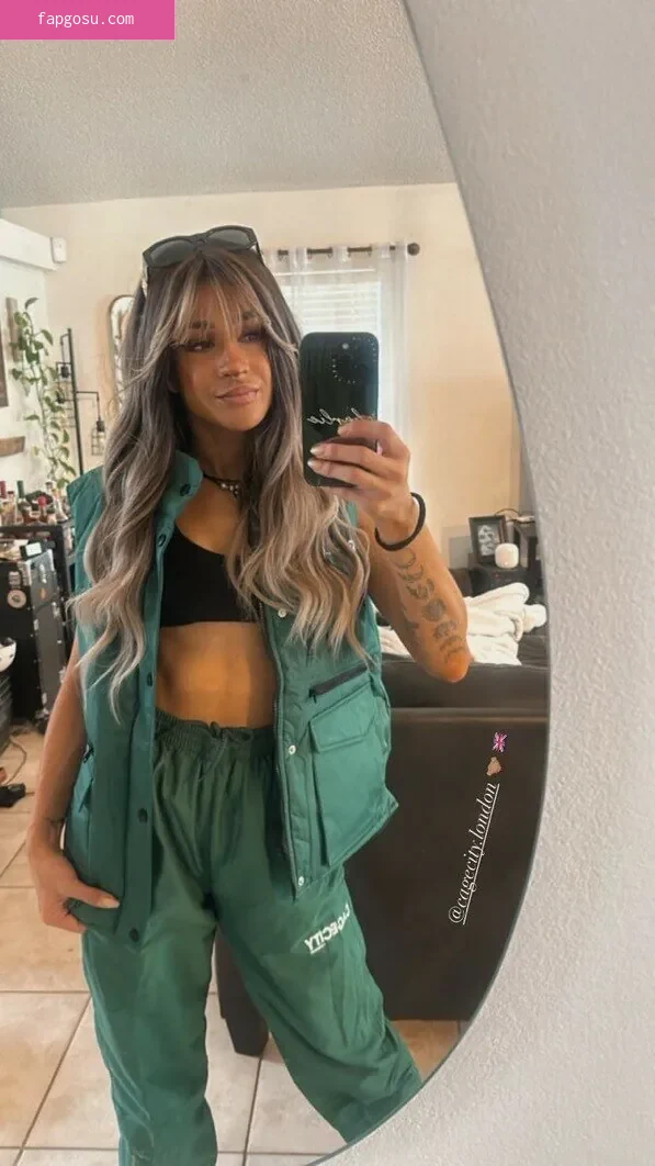 Dakota Kai