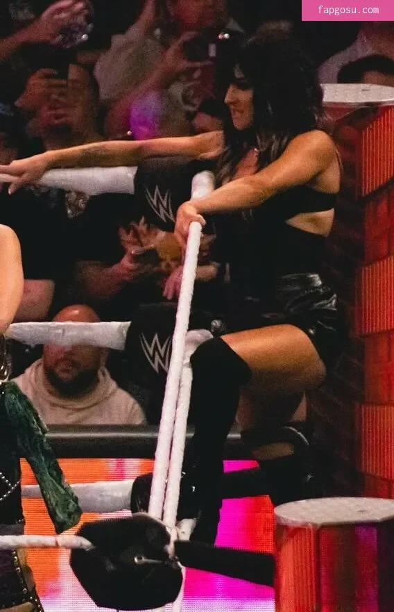 Dakota Kai