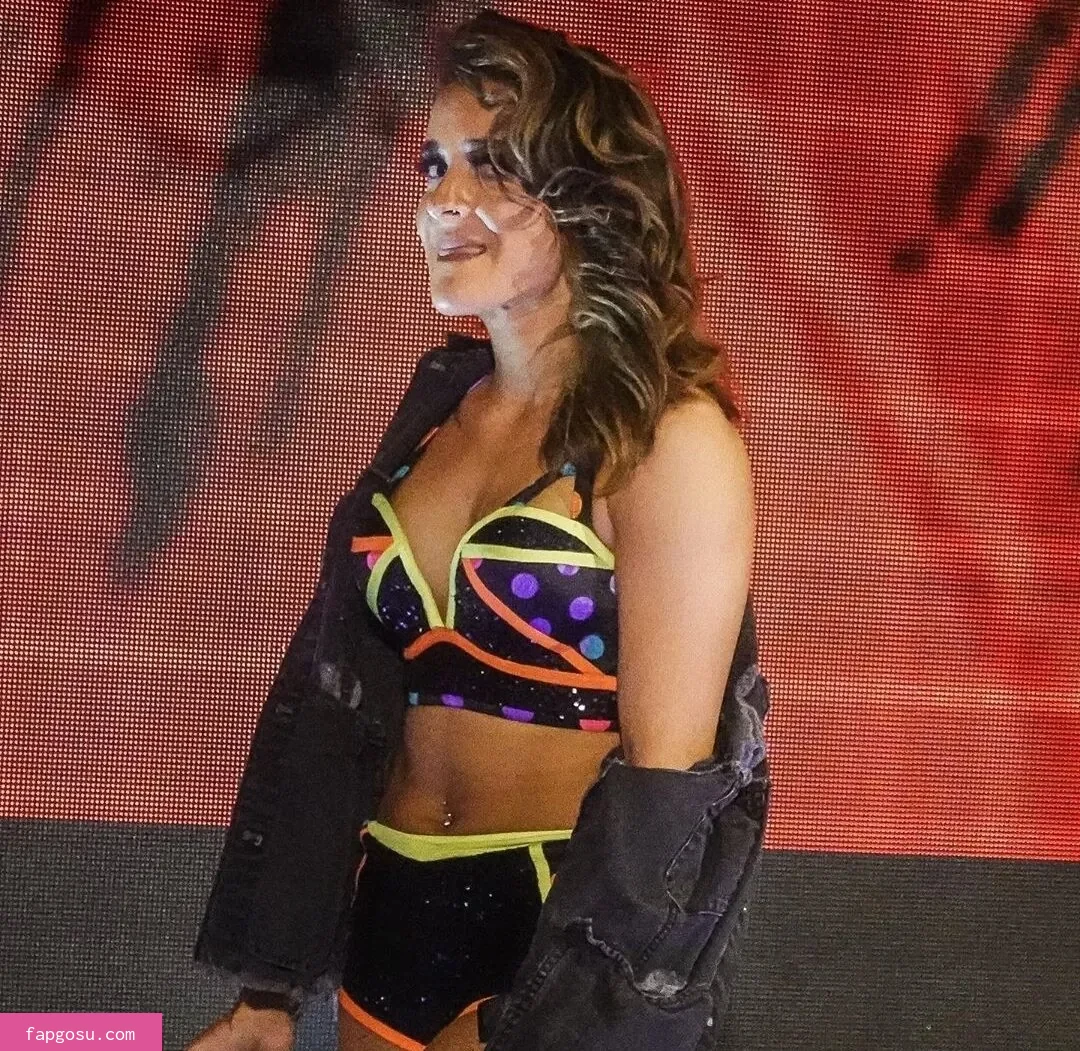 Dakota Kai