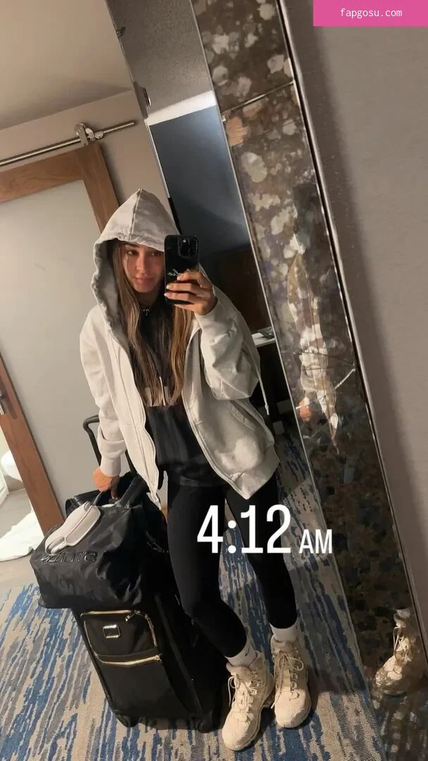 Dakota Kai