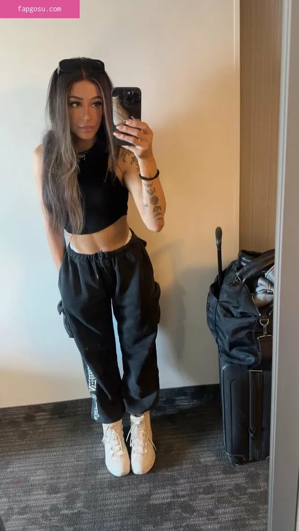 Dakota Kai