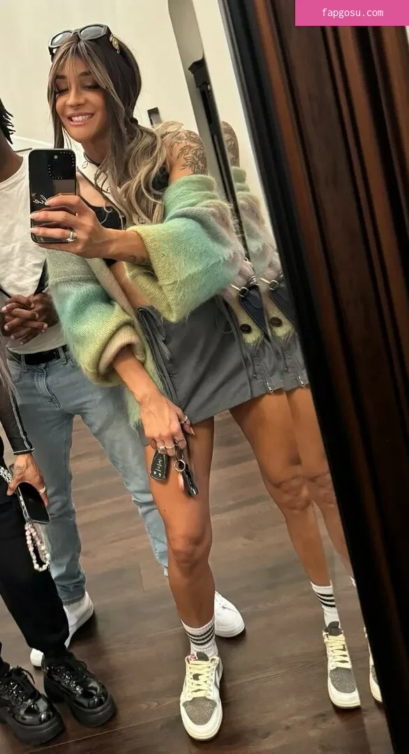 Dakota Kai