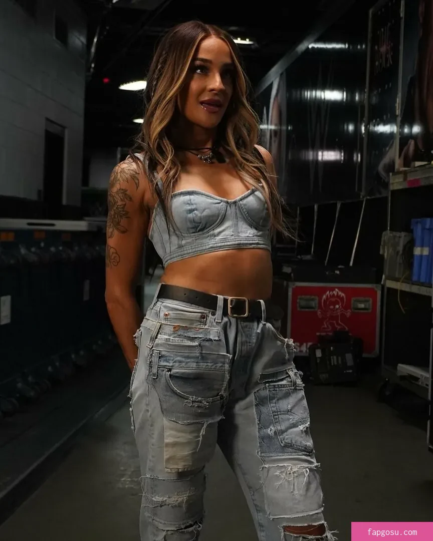 Dakota Kai