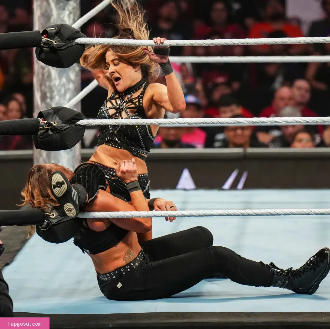 Dakota Kai