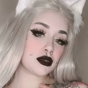 Danni Lee