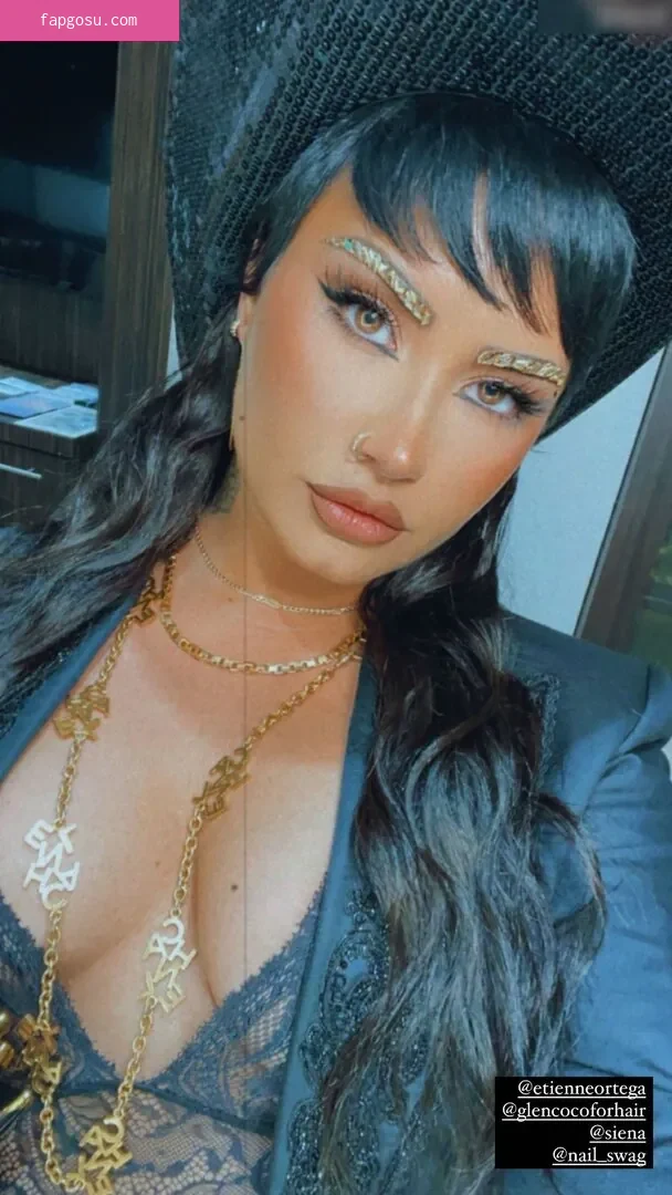 Demi Lovato