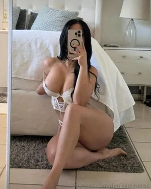 Denisse Linares content