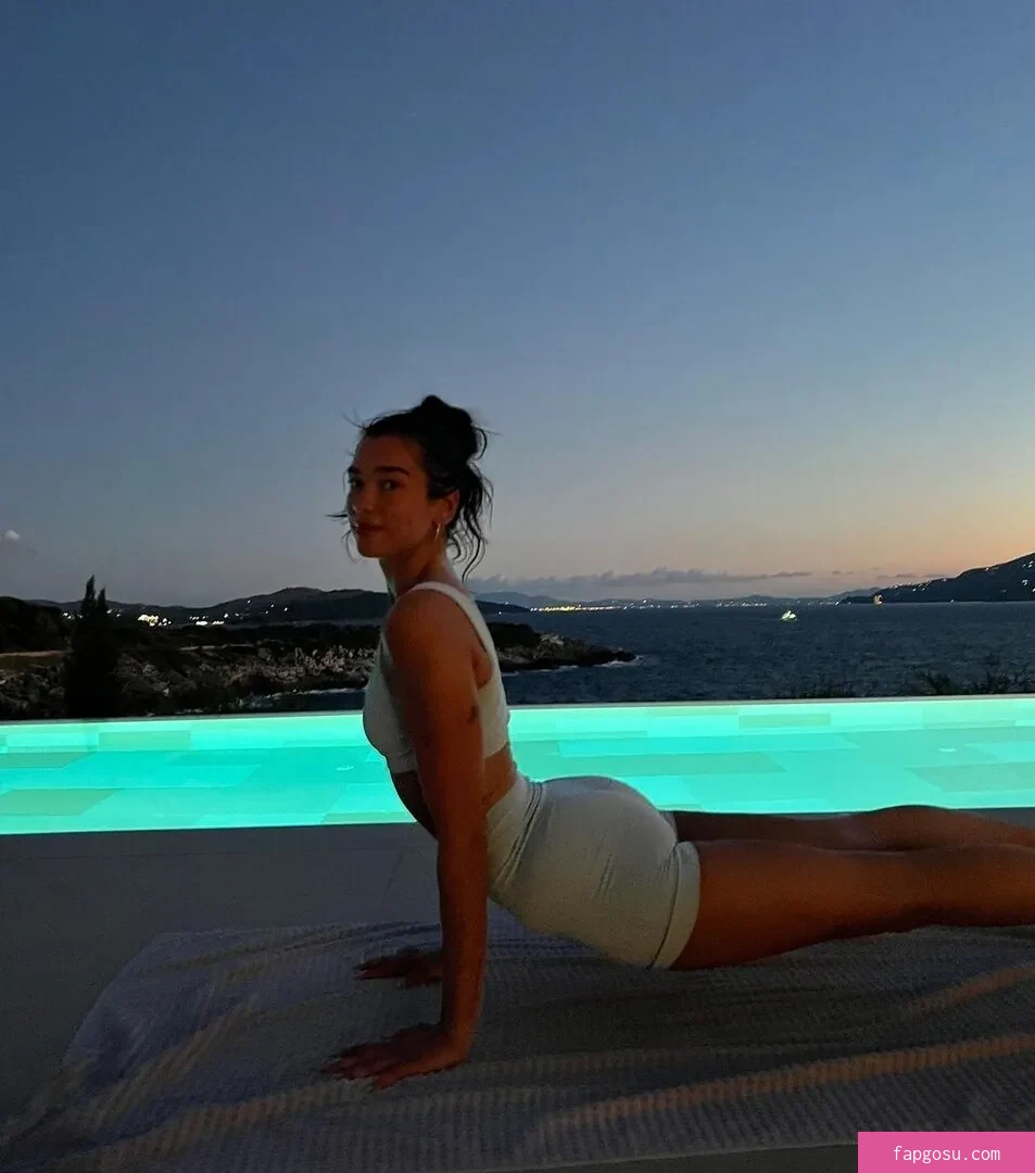 Dua Lipa