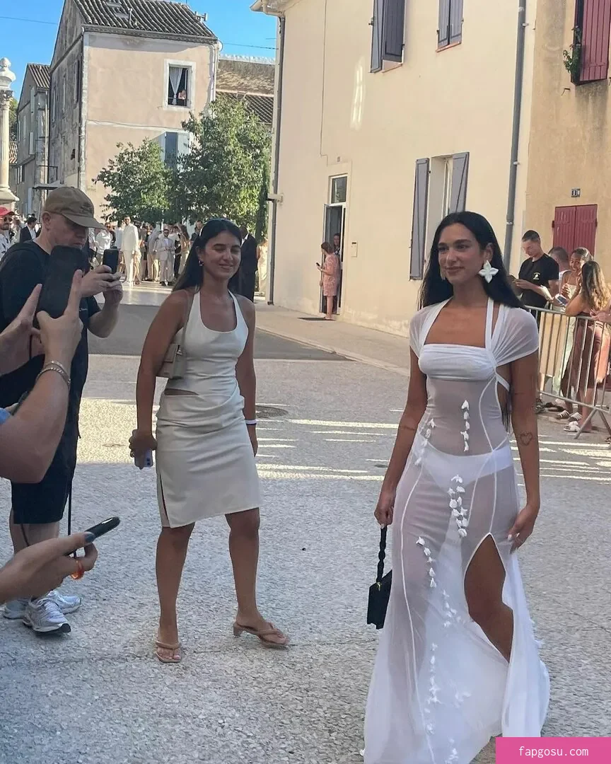 Dua Lipa