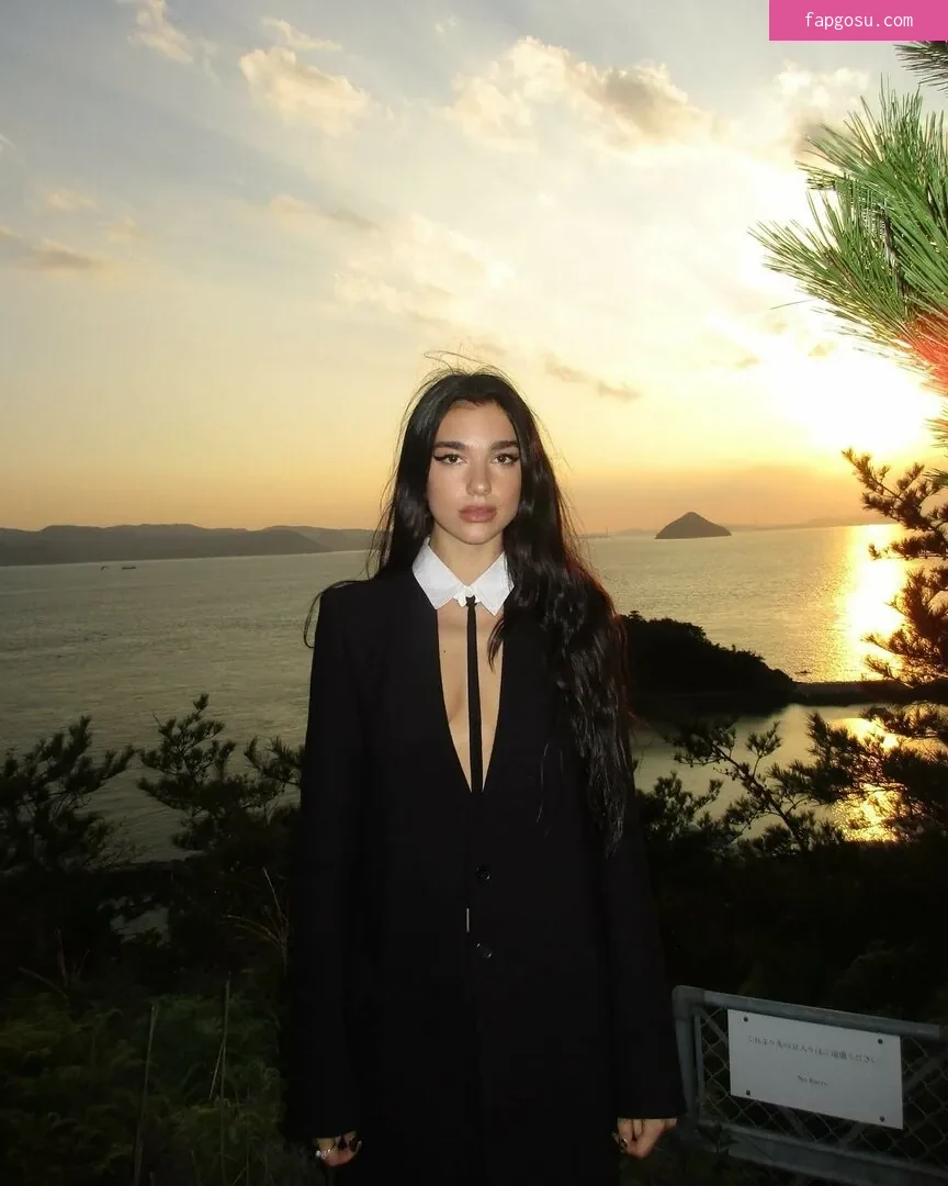 Dua Lipa
