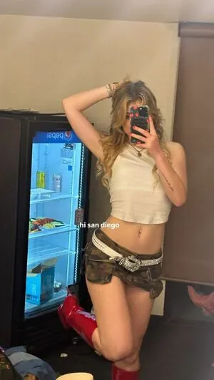 Dasha Novotny content
