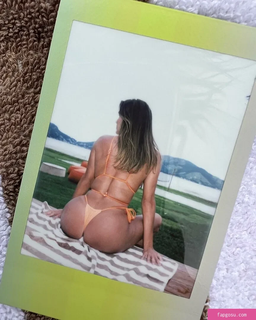 Deborah Secco