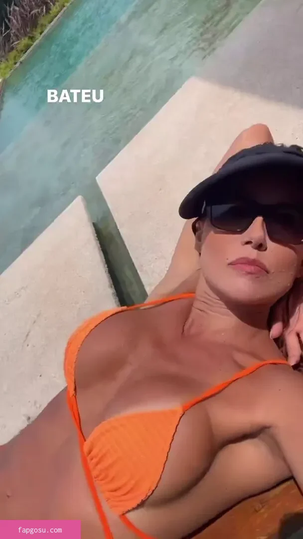Deborah Secco
