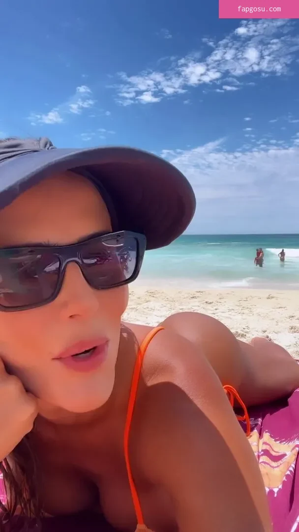 Deborah Secco